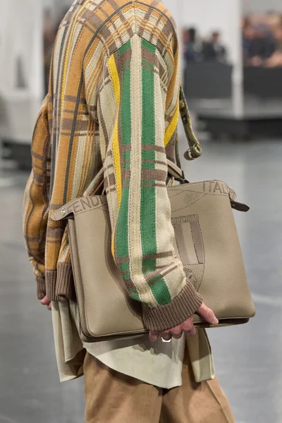 Look 41